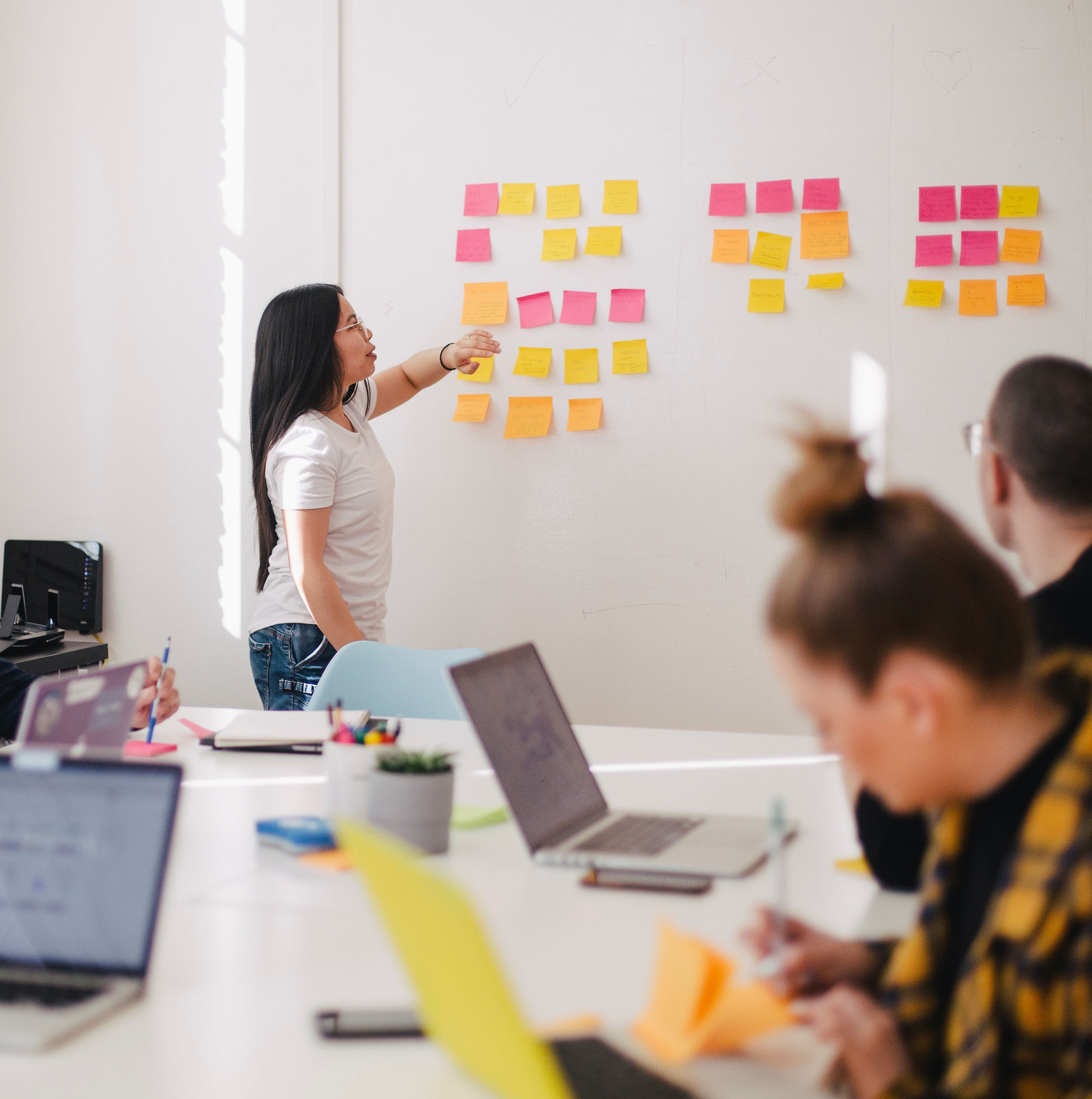 B3W professionals collaborating in an office